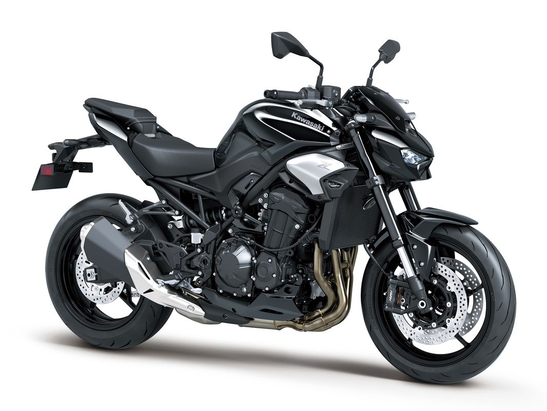 Z 900 2025 NEGRO